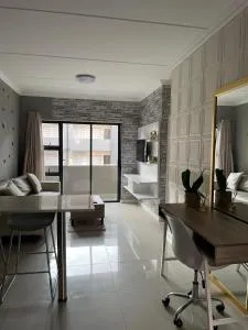 Classy 2 bedroom in Halfway Gardens - Erand