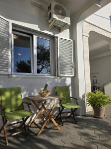 Apartment by the sea