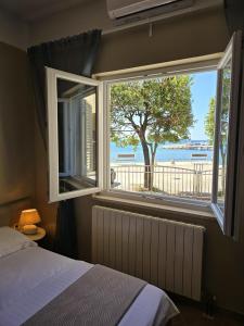 Apartment by the sea