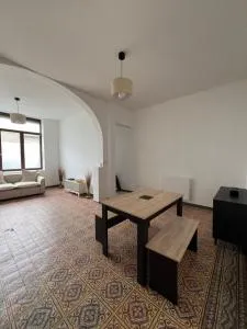 Jolie chambre dans maison rénovée, Beautifull room in shared house - Mouvaux