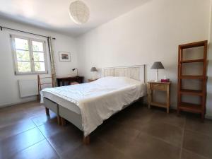 Aix en Provence charmante villa piscine cadre verdoyant 6 personnes