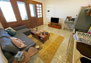 Elegant Studio near IOS Hotel #8