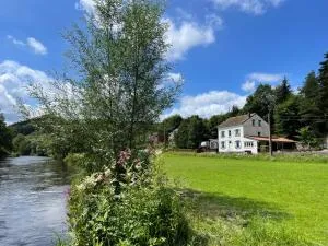 Vakantiehuis Perles de la cascade - Coreux