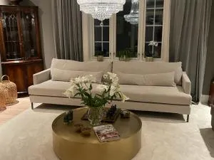 Spacious - high quality - Villa with Host for ONS - Ålgård