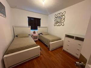 Miami VACATION House Cribkeys