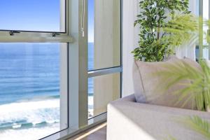 Prime Views from 4 Bedroom NEWLY RENOVATED Ocean Unit at Sun City - Q Stay