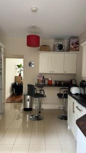 Room with Private bathroom close to Cork city