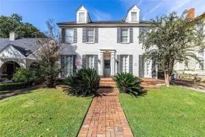 The Montgomery Manor - 5 Bedroom 4 Bath with Pool and Garage - Lowndesboro