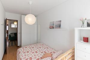 Cozy - Bus & Parking - 5min from Downtown Porto & Gaia