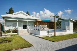 Acogedora Cabaña con Piscina y kiosco de playa - 利文斯顿