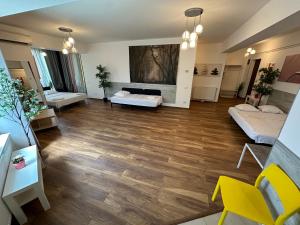 NEW 1 GREEN APARTment