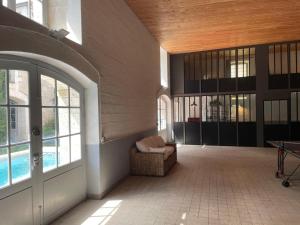 Appartements Appartement historique avec piscine, salle de jeux, et jardin - ideal famille et amis - FR-1-653-261 : photos des chambres
