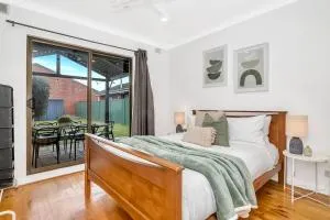 West Beach Hideaway - A Relaxed Coastal Locale - Plympton