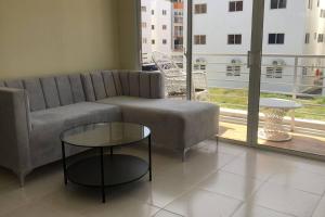 Lovely 3 Bedroom apartment with private parking