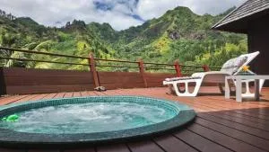Villa de luxe LEGEND RESORT MOOREA vue mer et montagne - piscine - terrain de tennis - salle de sport - 3 chambres - 哈皮蒂