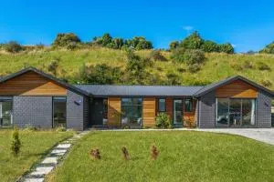 Luxury & Modern Living Home & Apartment - Lower Shotover