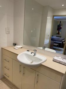 Standard Studio (Limited Housekeeping) room in APX Darling Harbour