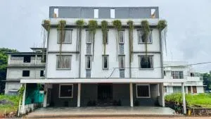 Rose Garden at Rajagiri Hospital - Perumbavoor