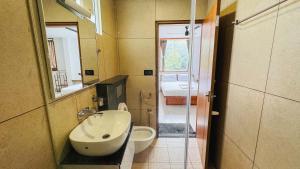 Rose Garden at Rajagiri Hospital