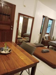 Pascoes Units Siargao- Suites