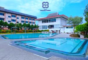 Bandung Permai Hotel Jember - 3hvězdičkové hotely ve městě Jember