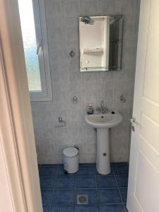 Pefki Apartment 1