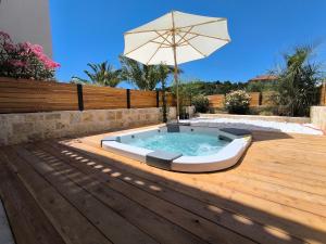 Villa Lojena, luxury studio with Jacuzzi id 112