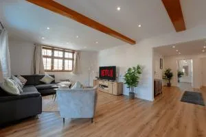 SCHLOSSBERG RESIDENCES - Fachwerk Design-Apartment - Neidenstein