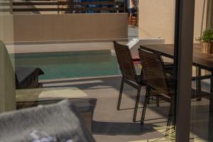 Ntinas Seaside Suites