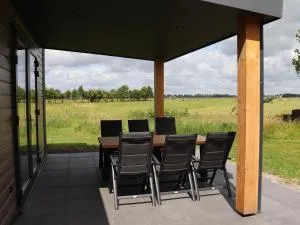 Chalet with shared pool near Giethoorn - 布洛克宰尔
