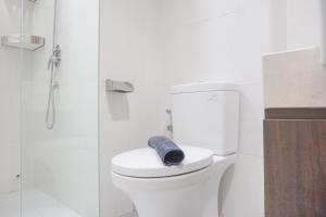 Stunning and Comfortable 2BR Samara Suites Apartment By Travelio