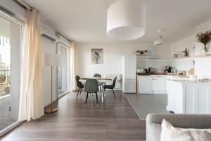 Appartements T3 avec terrasse et parking, a proximite de l-Aeroport et d-Airbus : photos des chambres
