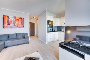 Aleja Rzeczypospolitej 4C by Homeprime