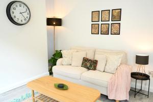 Hebden Bridge Haven - Stylish, Cosy, Canal Side, Pet Friendly