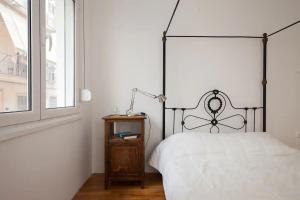 Studio close to Athens centre, fast internet.