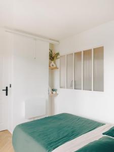 Alcova - Stade de France - Jacuzzi - Cinema