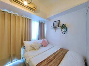 1BR Condotel with Balcony at SM Light Residences #LT02