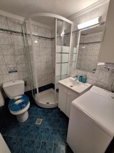 Blue Deluxe Apartment