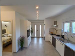 Lennida Apartman with free parking