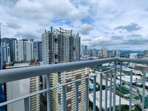 1BR Condotel with Balcony at SM Light Residences #LT03