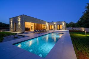 Villa Green Frame East - beautiful pet friendly ground floor villa for 7 people in Central Istria
