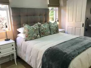 Modern Studio Apartment in Bonnie Doon - Bunkers Hill