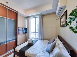 1BR Condotel Suite at Sunshine100 City Plaza #SS07