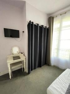Hotels Hotel De France Perpignan Centre Ville : photos des chambres