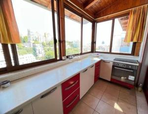 5 minutes away from beach