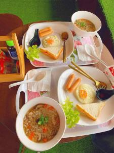 เลสเตอร์ โฮมสเตย์