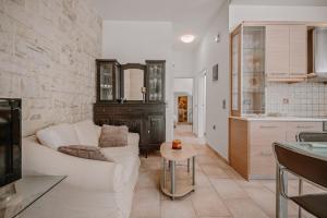 K&F Apt in the center of Ierapetra by Hospi