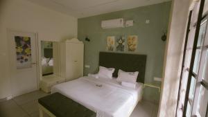 Trattorias Holiday Home