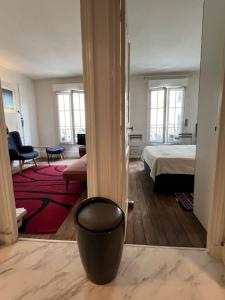 Montmartre joli 2 pièces au pied du Sacré Coeur