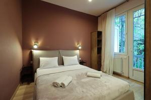 Stylish 2BR Apt in Vake Central Tbilisi By Wehost